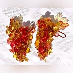 Vintage MCM Retro Lucite Acrylic Grape 7" Set of Two w/Leafs